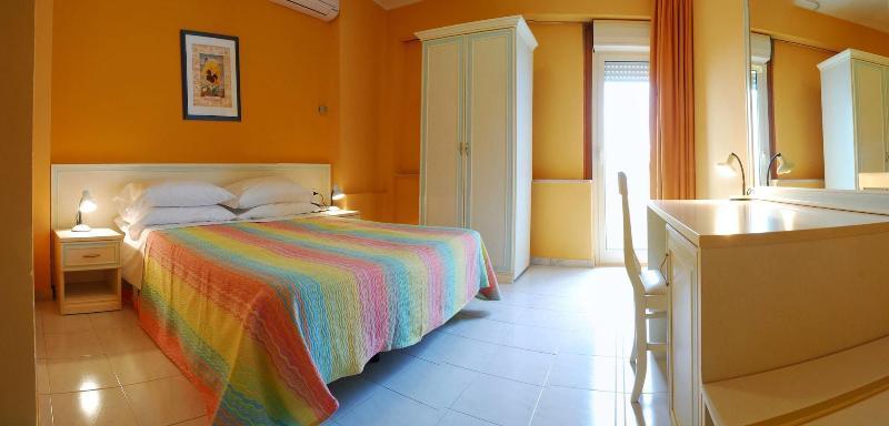 Hotel Michelangelo Teramo Luaran gambar